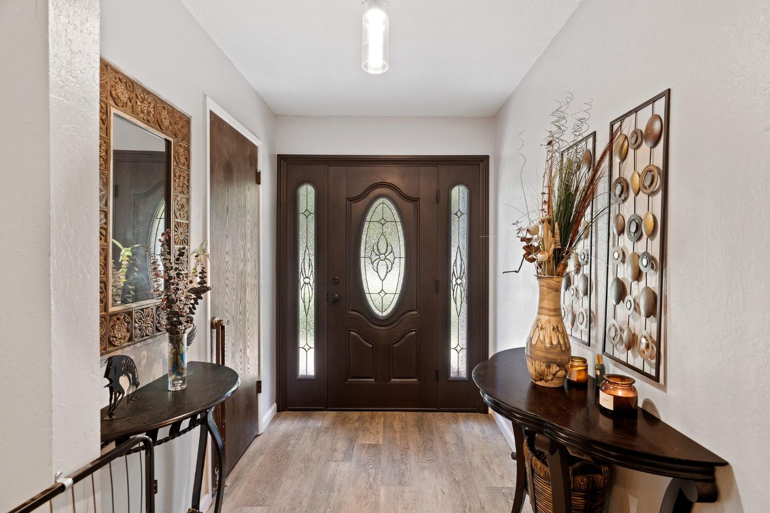 7610 Lake Ridge Circle Elk Grove, CA 95624 - Photo 5 of 48
