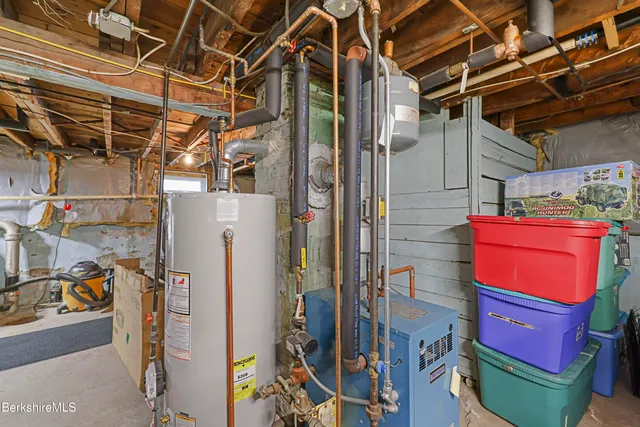 $269,900 | 90 Cheshire Road, Pittsfield, MA 01201