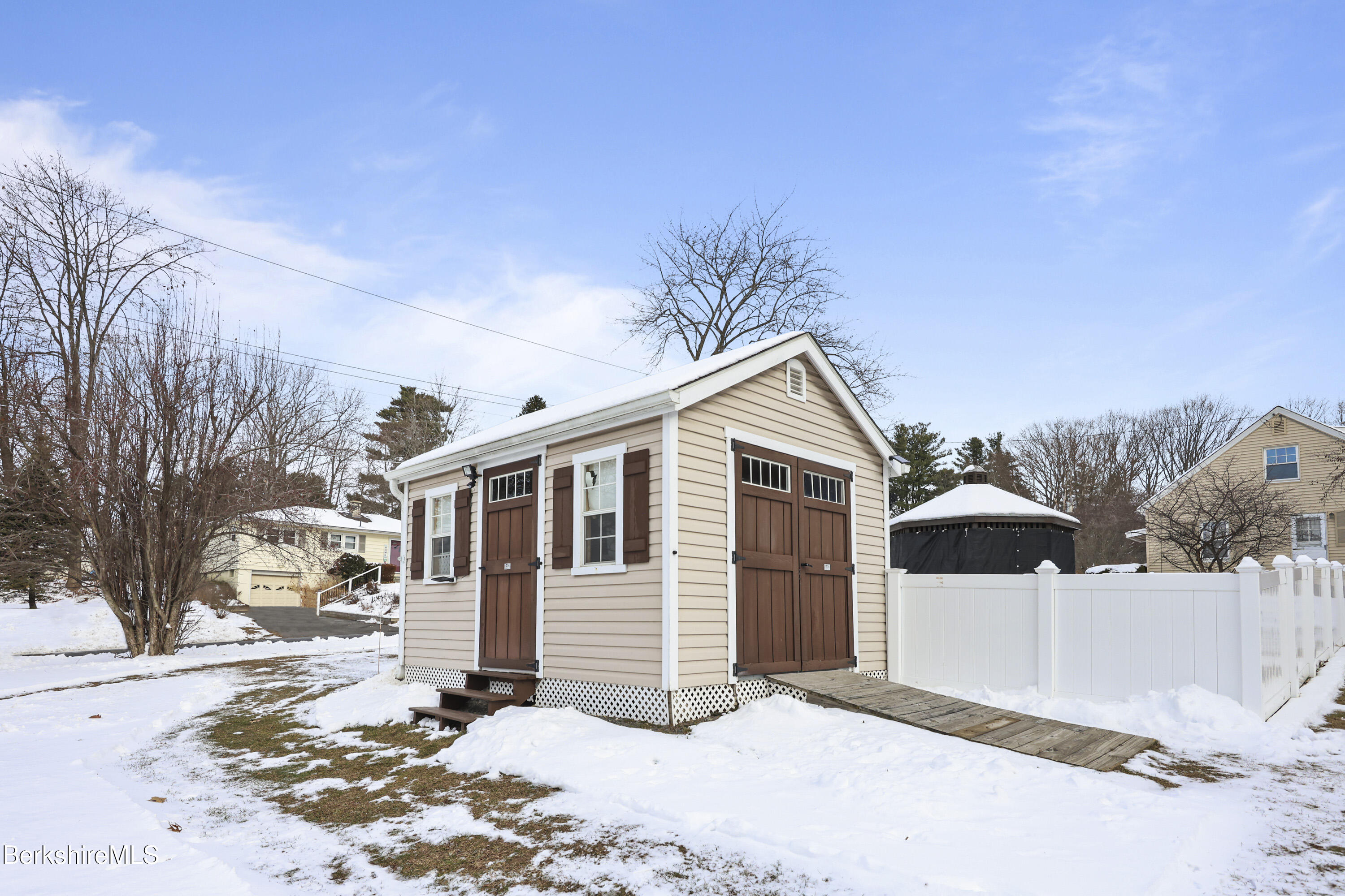 90 Cheshire Road Pittsfield, MA 01201 - Photo 24 of 26 Shed