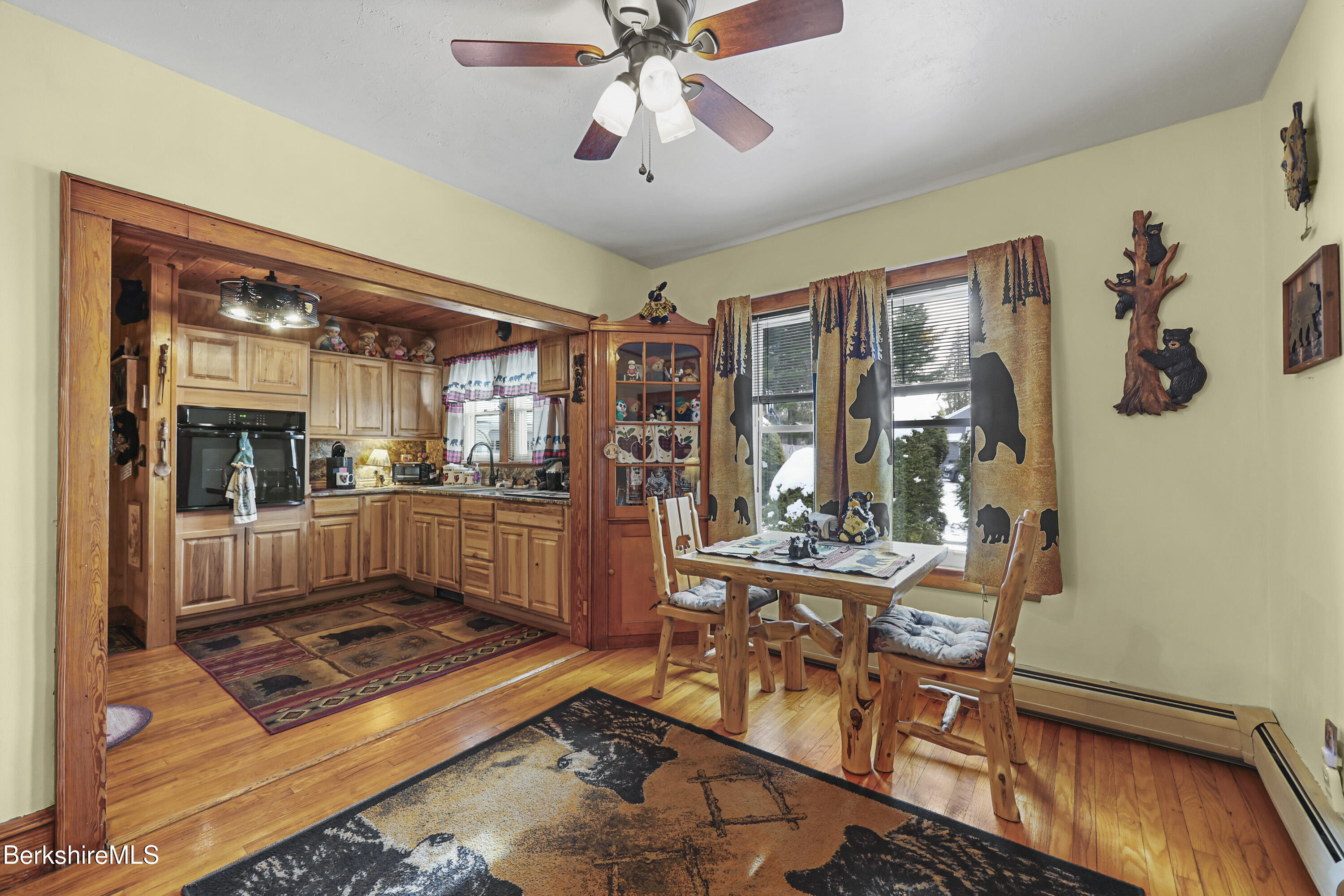 90 Cheshire Road Pittsfield, MA 01201 - Photo 10 of 26 Dining Room