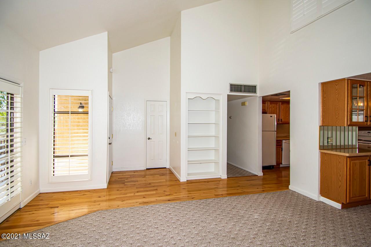 8255 North Oracle Road, Unit 201 Tucson, AZ 85704 - Photo 4 of 21 Gallery Image 4
