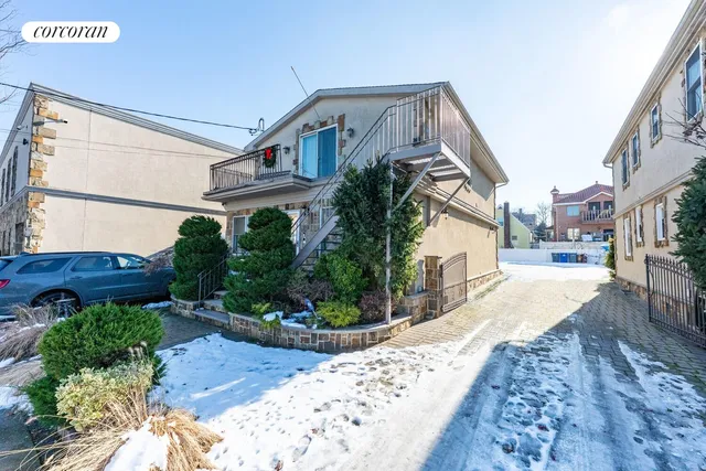 $3,000,000 | 162-02 77th Road | Hillcrest