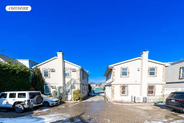 $3,000,000 | 162-02 77th Road | Hillcrest