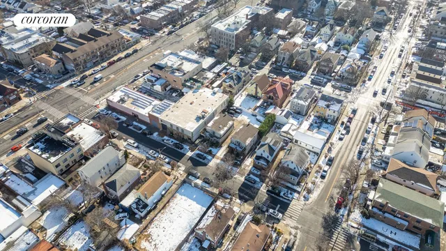 $3,000,000 | 162-02 77th Road | Hillcrest