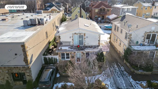 $3,000,000 | 162-02 77th Road | Hillcrest