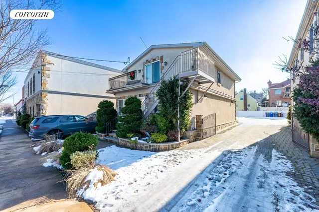 $3,000,000 | 162-02 77th Road | Hillcrest