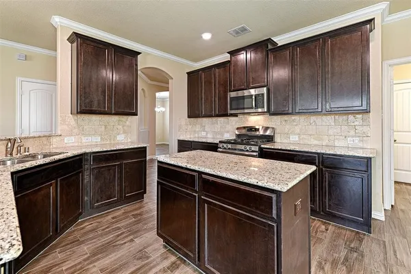 $2,995 | 16612 Central Garden Lane, Prosper, TX 75078