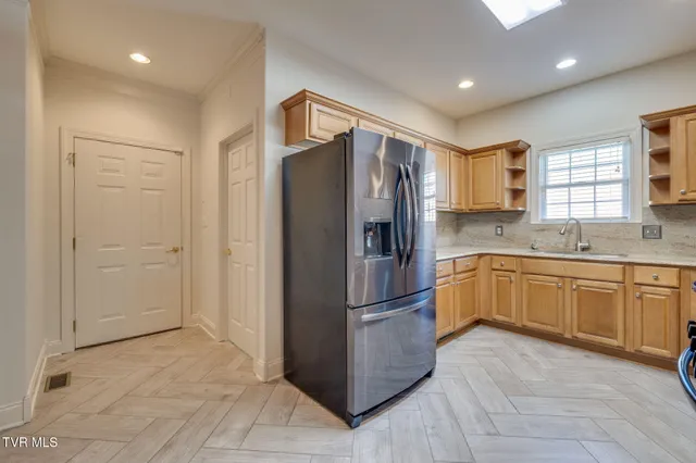 $420,000 | 1148 Bellingham Drive, Unit 2, Kingsport, TN 37660