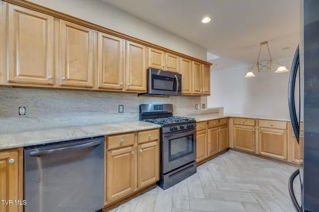 $420,000 | 1148 Bellingham Drive, Unit 2, Kingsport, TN 37660