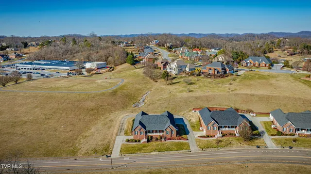 $420,000 | 1148 Bellingham Drive, Unit 2, Kingsport, TN 37660