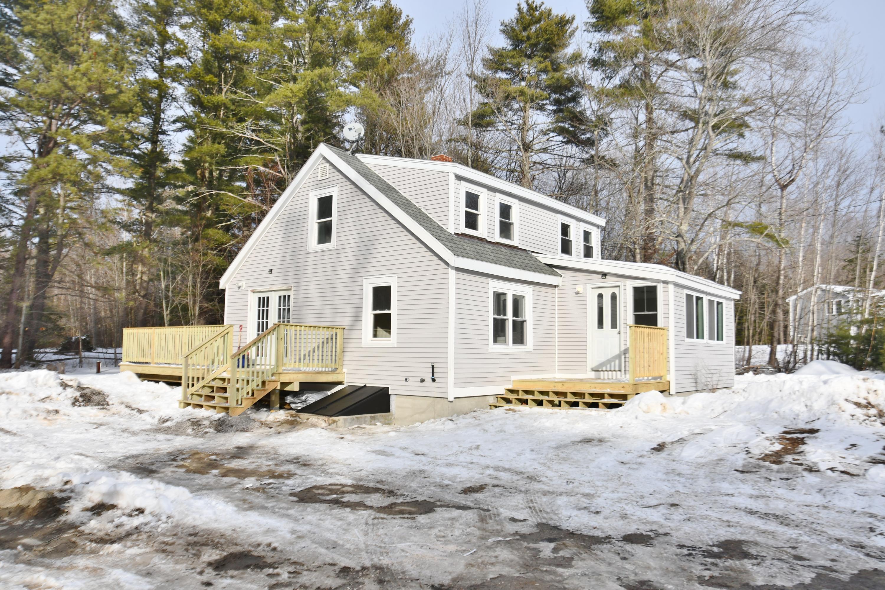 374 Mill Road North Yarmouth, ME 04097 - Photo 2 of 40 DSC_0407
