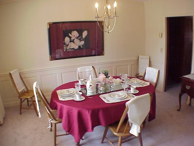 4521 Rosecrest Road Roanoke, VA 24018 - Photo 20 of 27 a view of a dining room with furniture