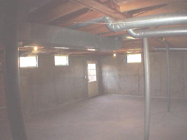 4521 Rosecrest Road Roanoke, VA 24018 - Photo 8 of 27 a view of gallery
