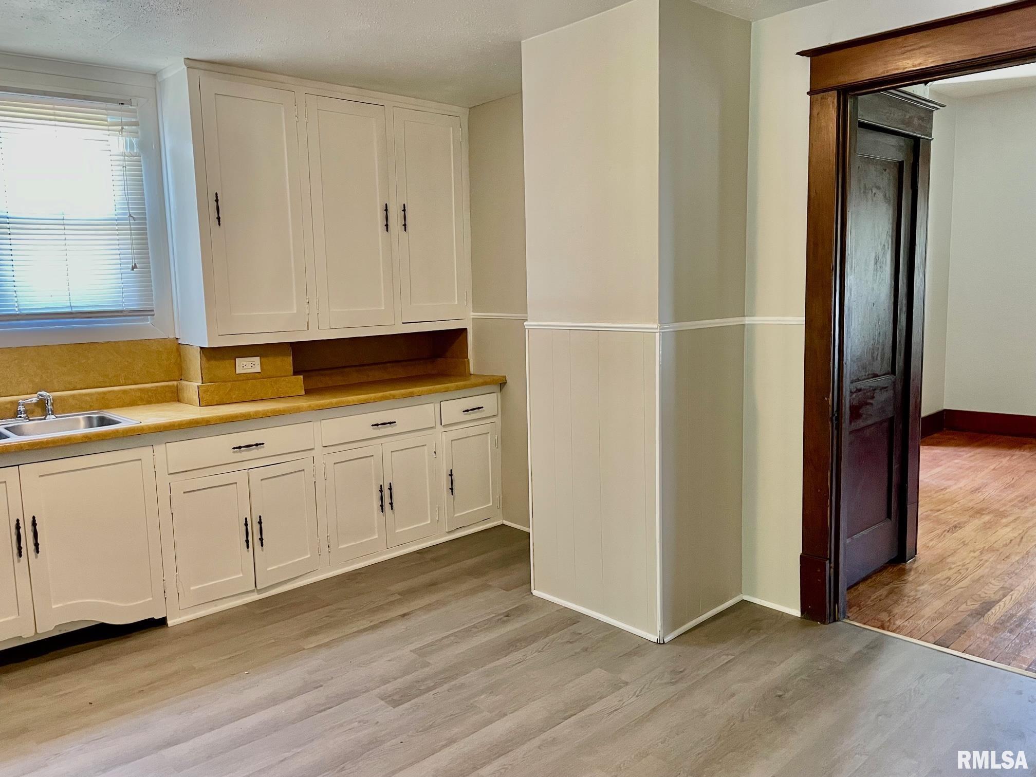 1709 East Reynolds Street Springfield, IL 62702 - Photo 13 of 24 Gallery Image 13