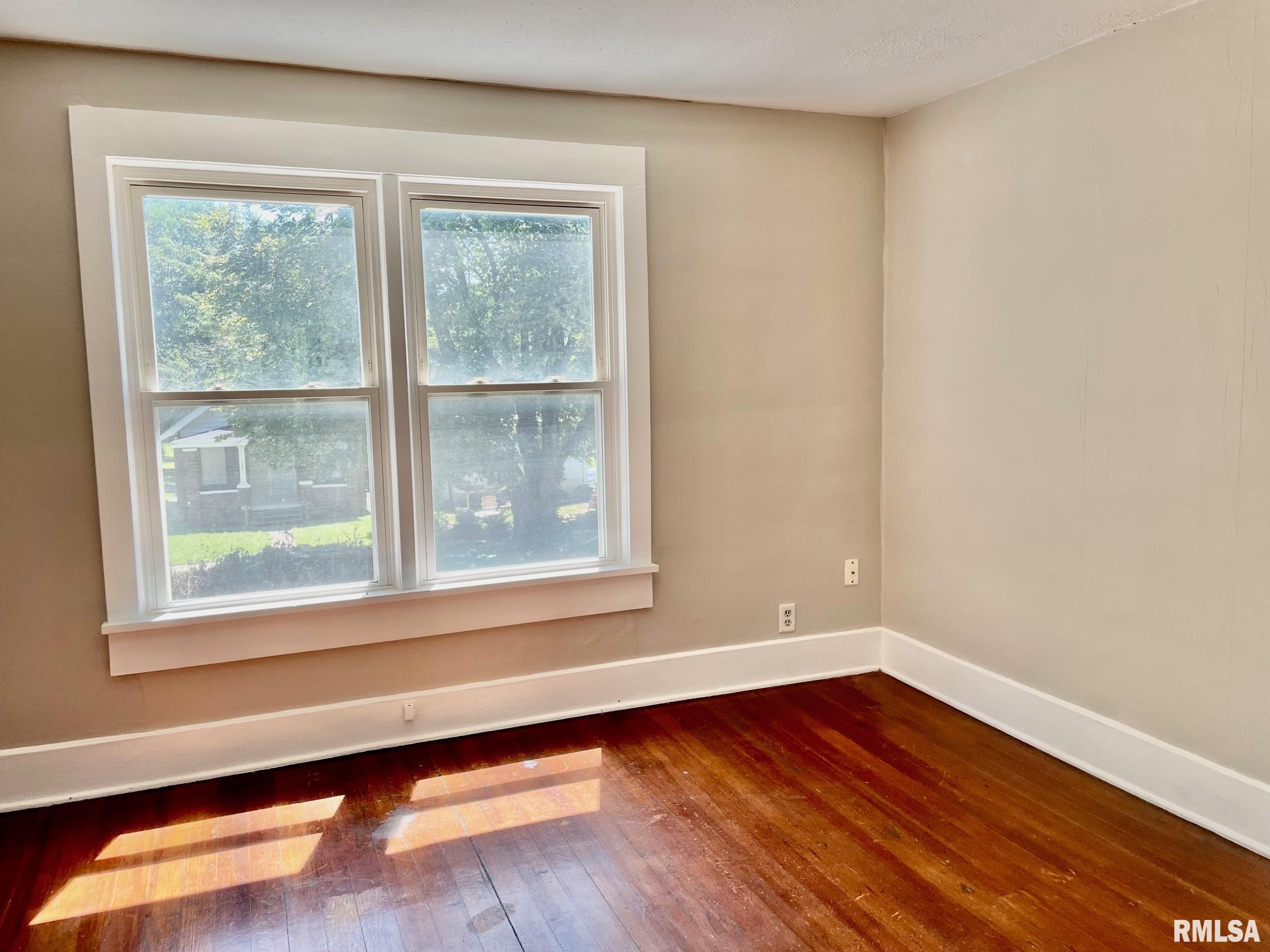 1709 East Reynolds Street Springfield, IL 62702 - Photo 16 of 24 Gallery Image 16