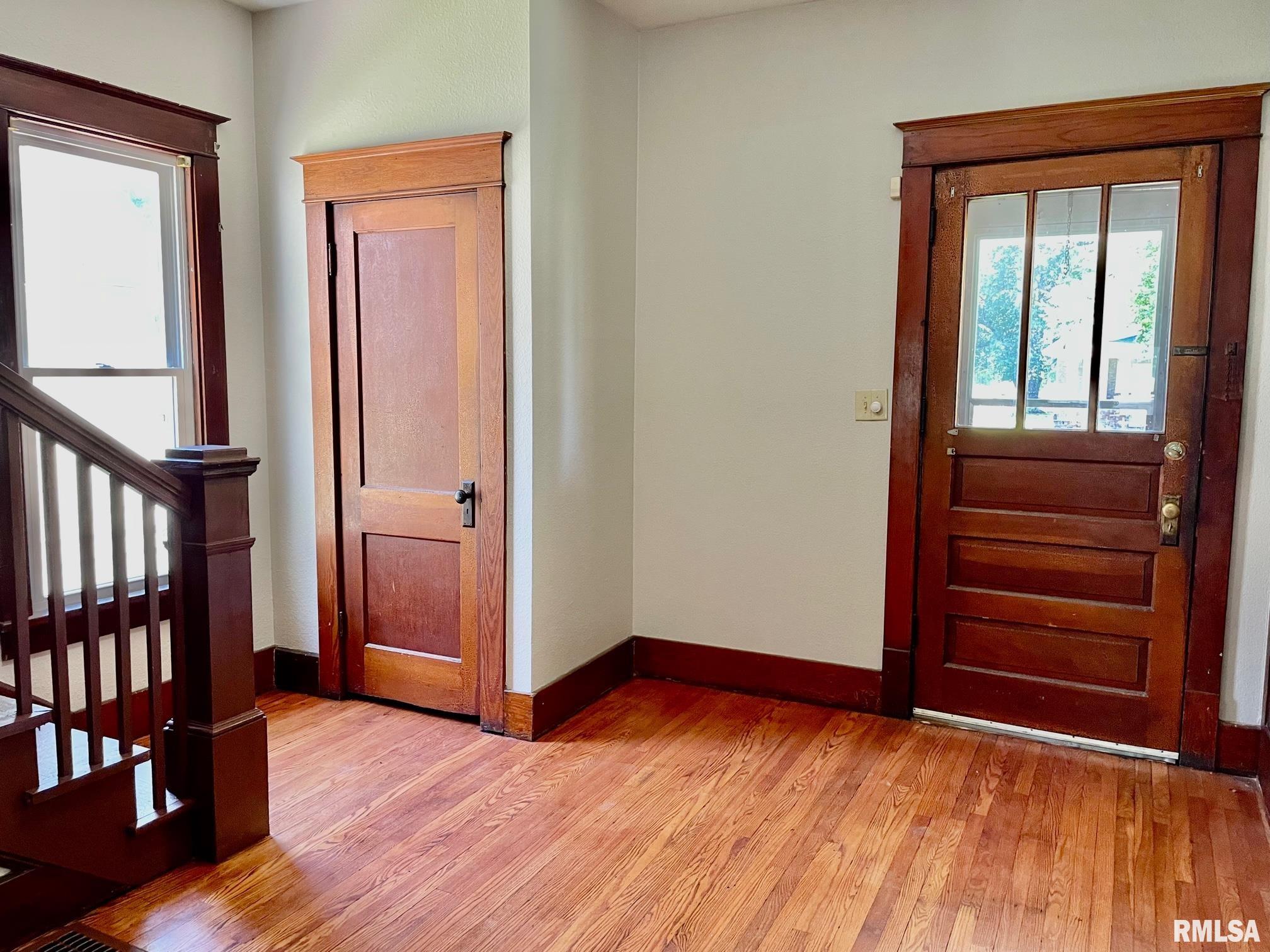 1709 East Reynolds Street Springfield, IL 62702 - Photo 2 of 24 Gallery Image 2