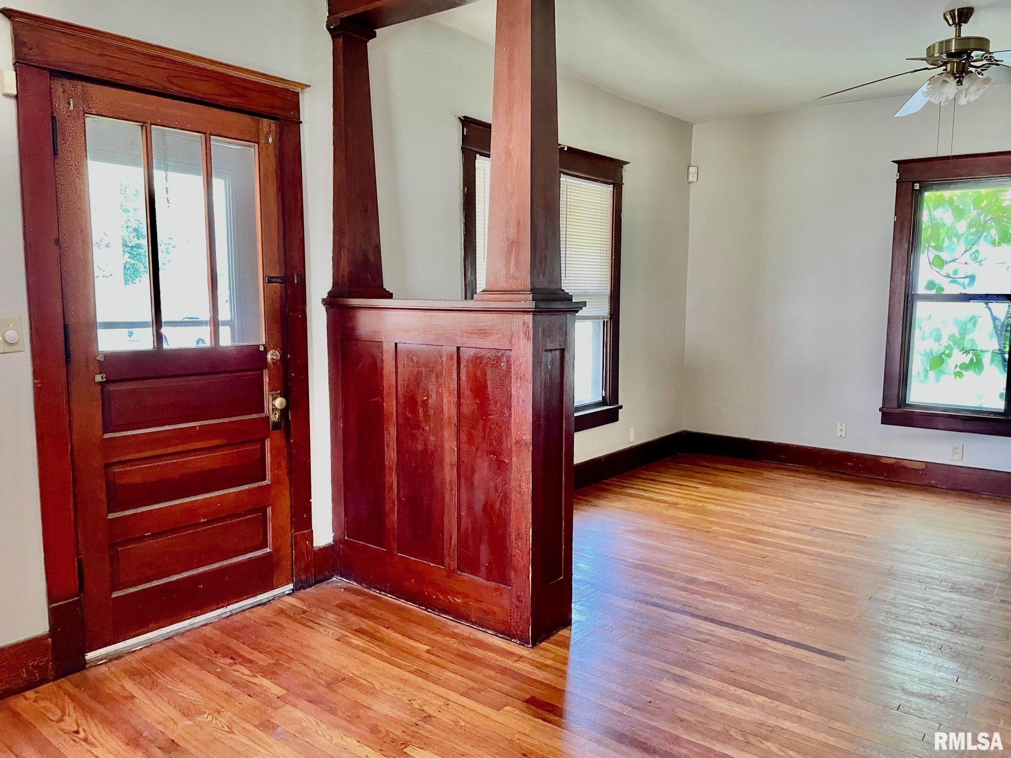 1709 East Reynolds Street Springfield, IL 62702 - Photo 3 of 24 Gallery Image 3
