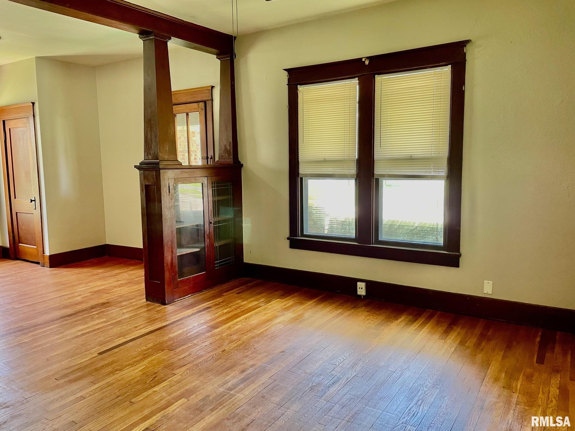 1709 East Reynolds Street Springfield, IL 62702 - Photo 4 of 24 Gallery Image 4