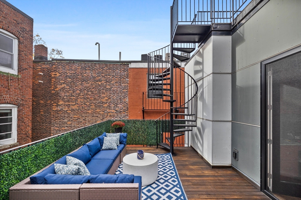 133 Salem Street, Unit PH Boston, MA 02113 - Photo 21 of 33 Gallery Image 21