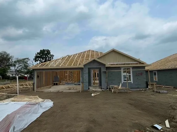 $250,515 | 208 Paco Loop, Caldwell, TX 77836