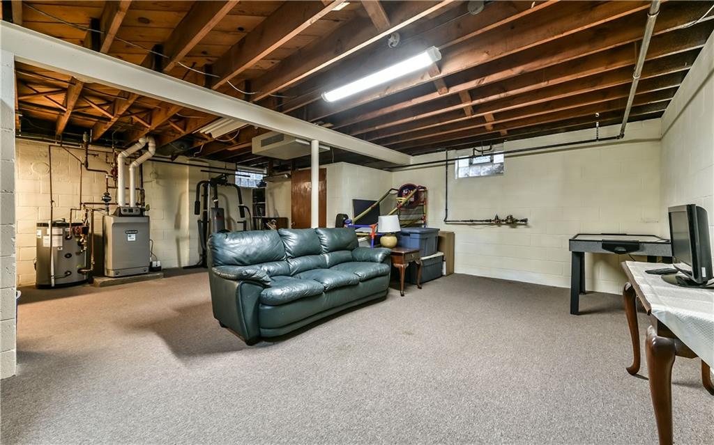5560 Gibson Road Gibsonia, PA 15044 - Photo 14 of 22 Gallery Image 14