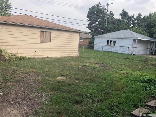 12864 Rosedale Street Southgate, MI 48195 - Photo 6 of 22 6.jpg