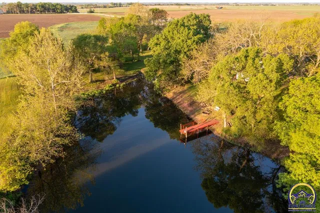 $372,000 | 18409 Harveyville Road, Harveyville, KS 66431