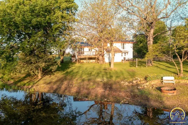 $372,000 | 18409 Harveyville Road, Harveyville, KS 66431