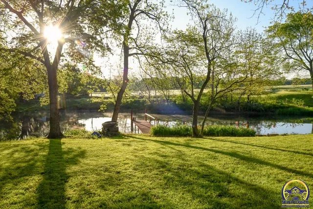 $372,000 | 18409 Harveyville Road, Harveyville, KS 66431