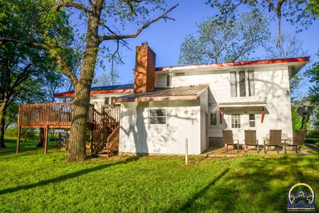 $372,000 | 18409 Harveyville Road, Harveyville, KS 66431