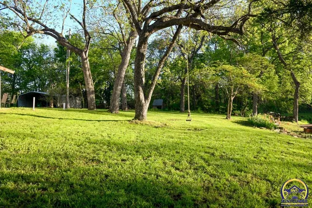 $372,000 | 18409 Harveyville Road, Harveyville, KS 66431