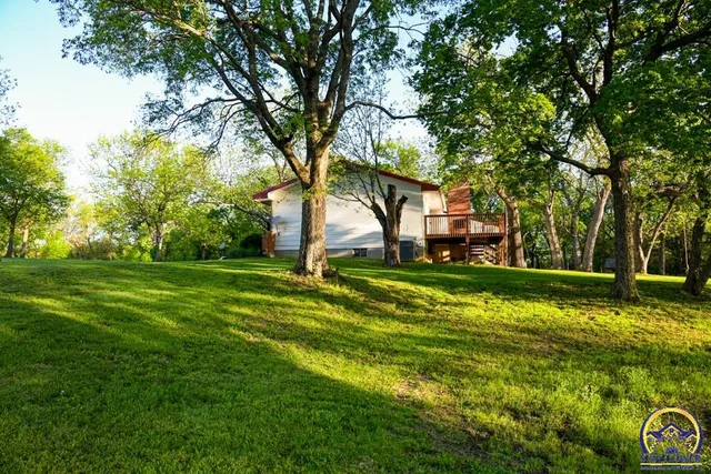 $372,000 | 18409 Harveyville Road, Harveyville, KS 66431