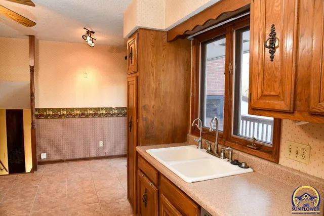 $372,000 | 18409 Harveyville Road, Harveyville, KS 66431