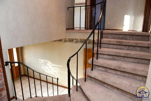 $372,000 | 18409 Harveyville Road, Harveyville, KS 66431