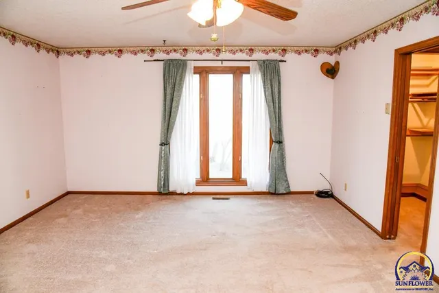 $372,000 | 18409 Harveyville Road, Harveyville, KS 66431