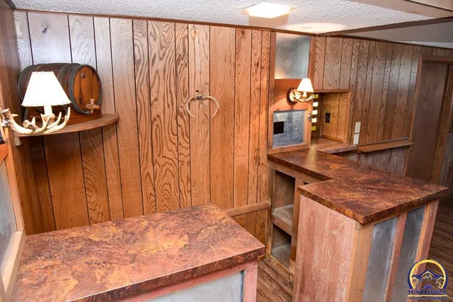 $372,000 | 18409 Harveyville Road, Harveyville, KS 66431