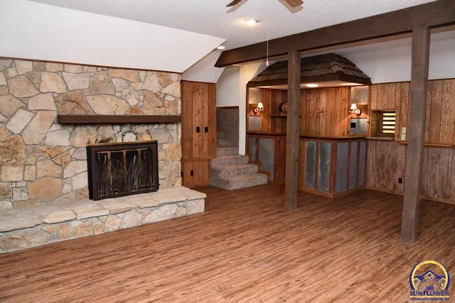 $372,000 | 18409 Harveyville Road, Harveyville, KS 66431