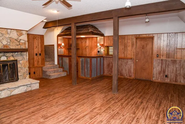 $372,000 | 18409 Harveyville Road, Harveyville, KS 66431