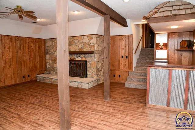 $372,000 | 18409 Harveyville Road, Harveyville, KS 66431