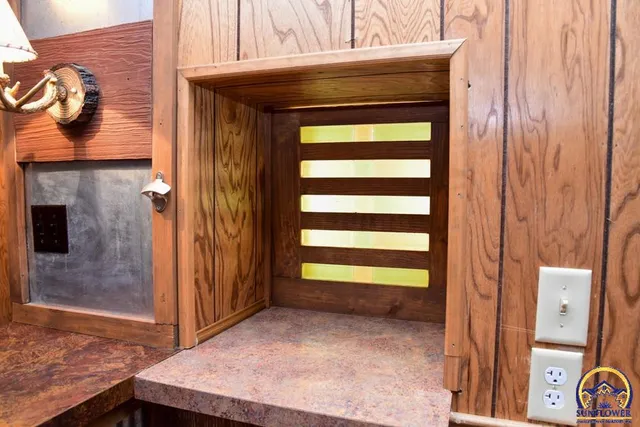 $372,000 | 18409 Harveyville Road, Harveyville, KS 66431