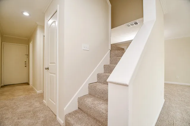 $169,800 | 2367 Briarwest Boulevard, Houston, TX 77077