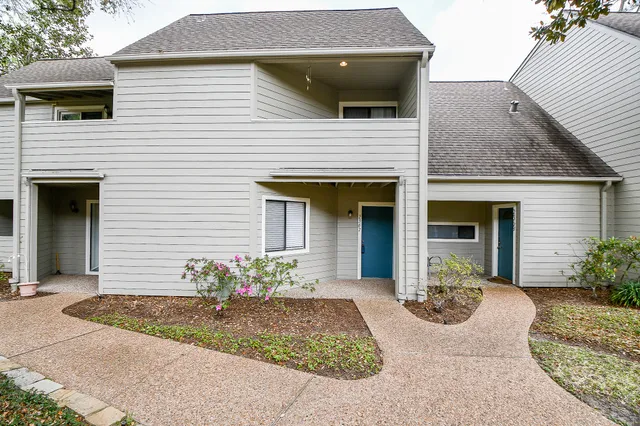 $169,800 | 2367 Briarwest Boulevard, Houston, TX 77077