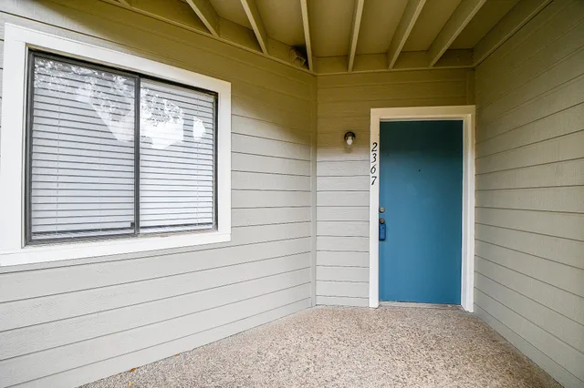 $169,800 | 2367 Briarwest Boulevard, Houston, TX 77077