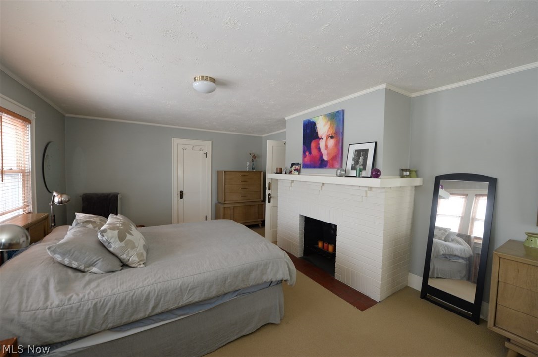 2428 Princeton Road Cleveland Heights, OH 44118 - Photo 24 of 30 Roomy master bedroom, painted in today's colors.