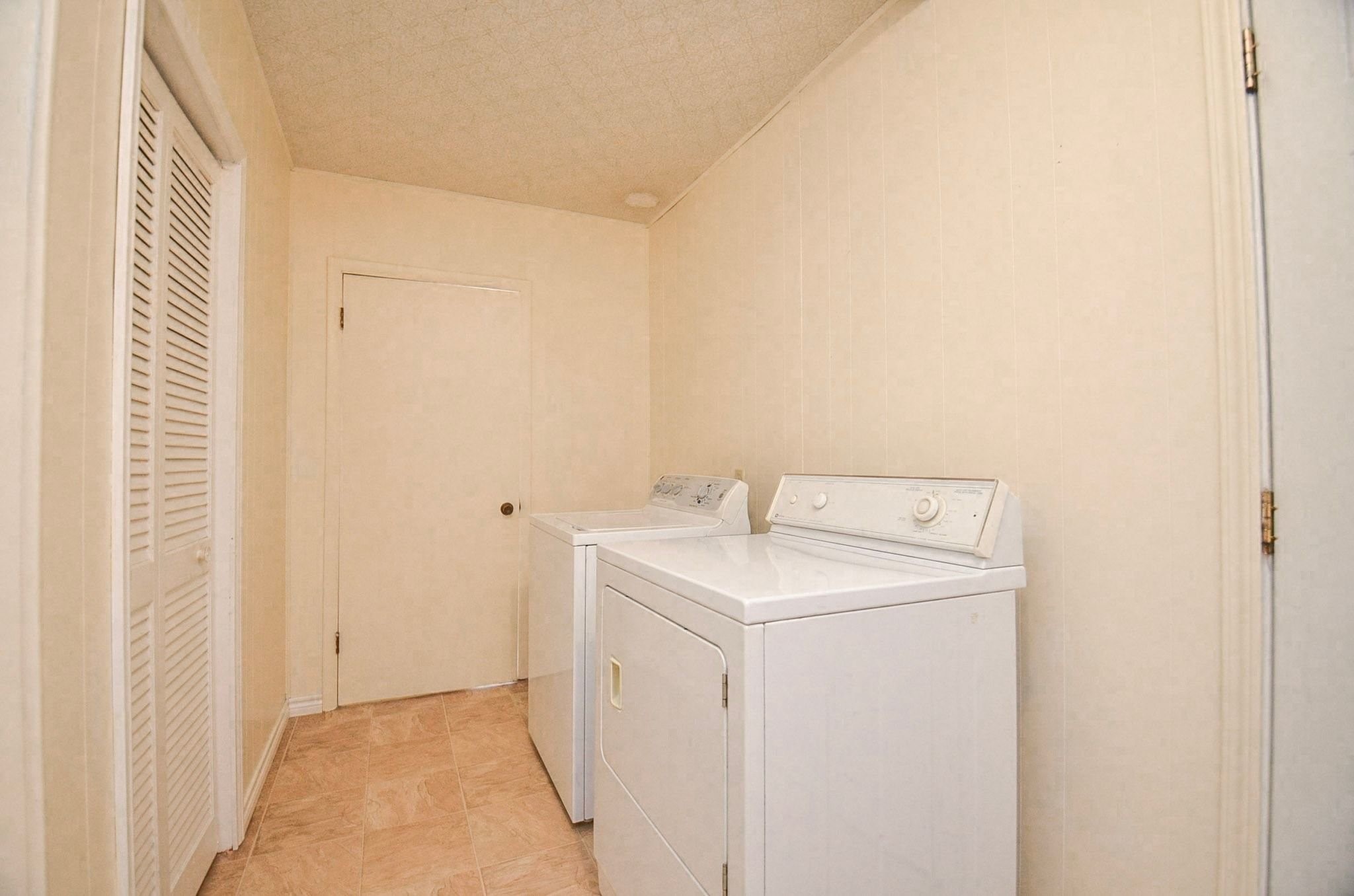 1713 Frost Street Rosenberg, TX 77471 - Photo 15 of 24 Laundry and Pantry area