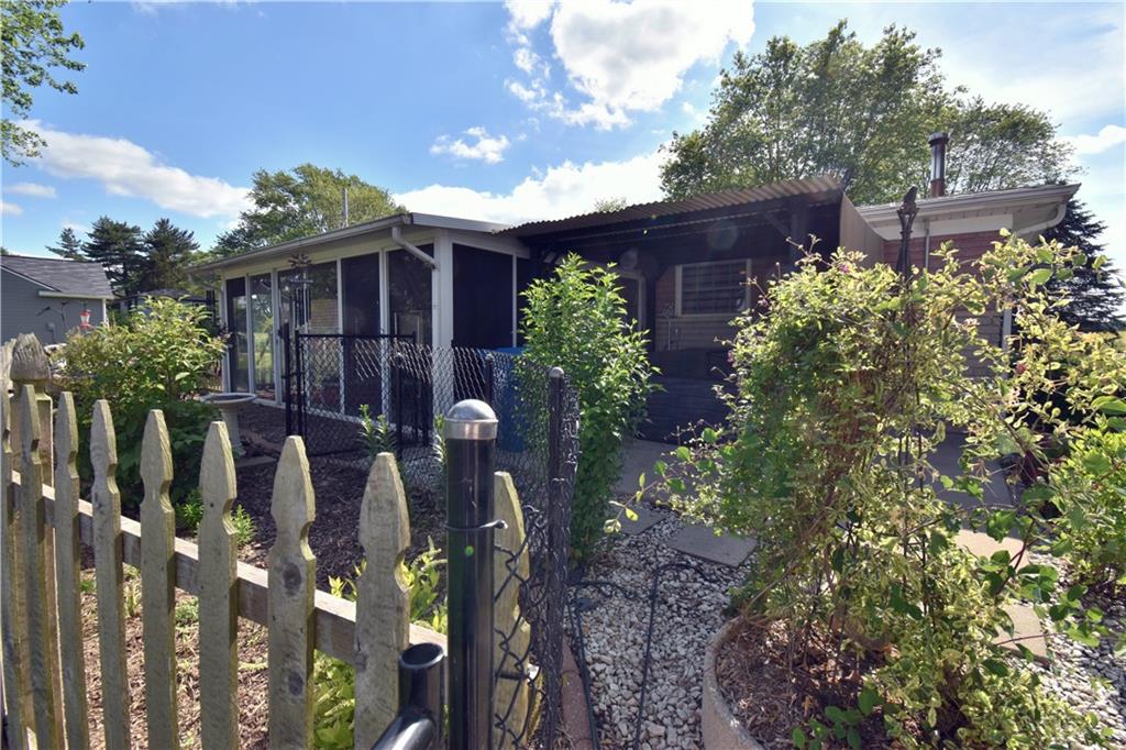 8601 Cox Road Indianapolis, IN 46221 - Photo 3 of 56