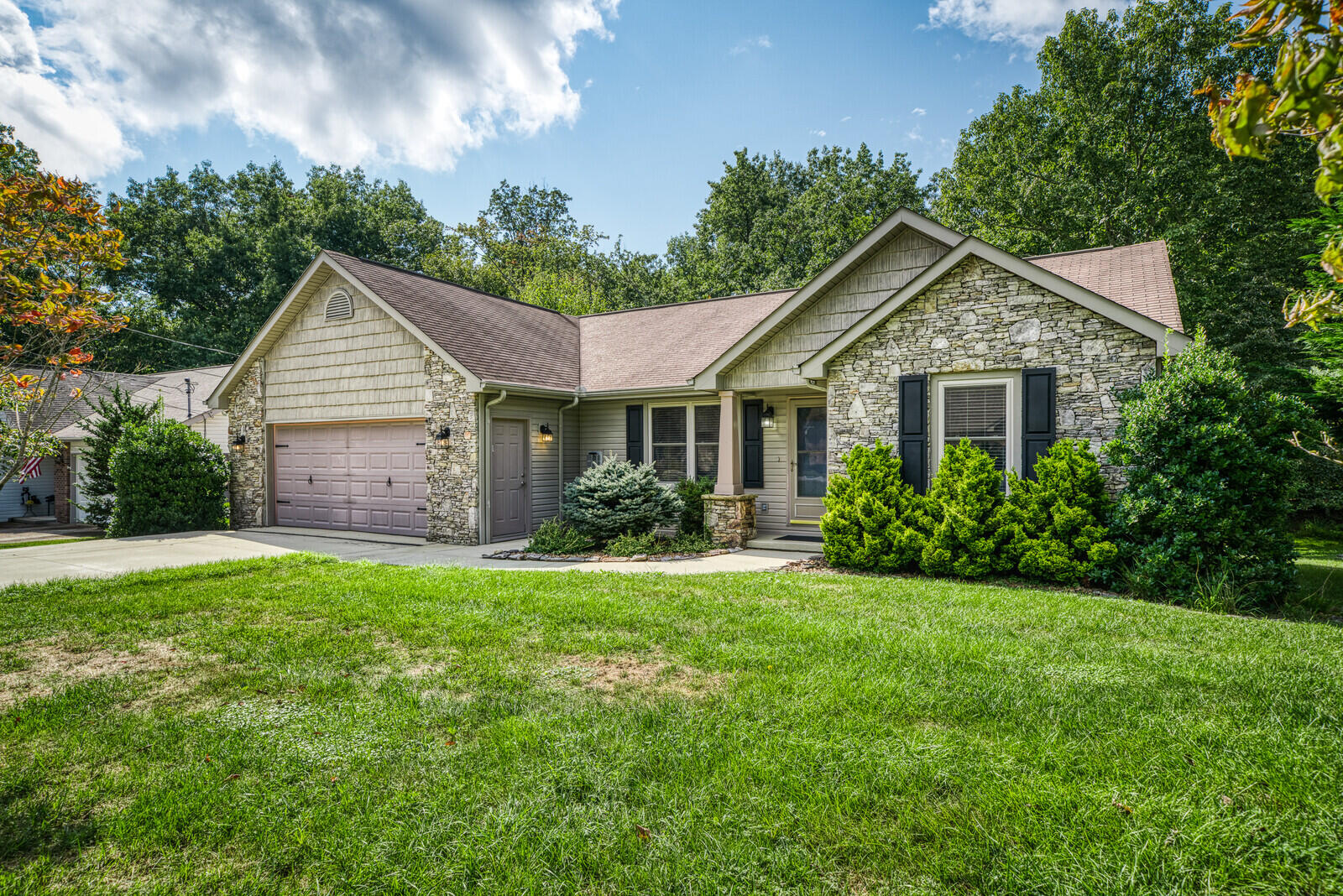 120 Exeter Drive Fairfield Glade, TN 38558 - Photo 1 of 32 Welcome to 120 Exeter Dr.