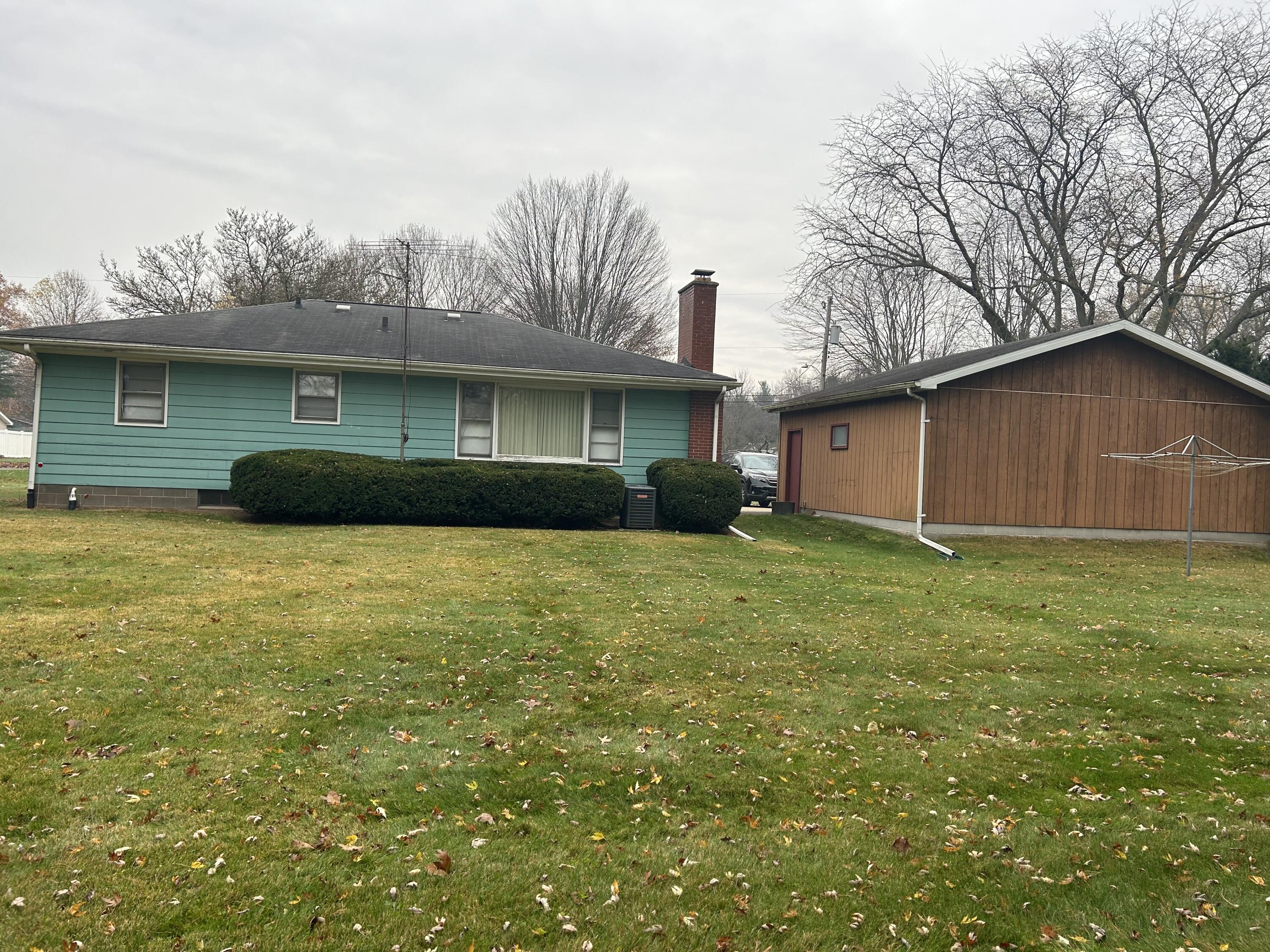 105 Golfview Road Michigan City, IN 46360 - Photo 14 of 16 3000x2250