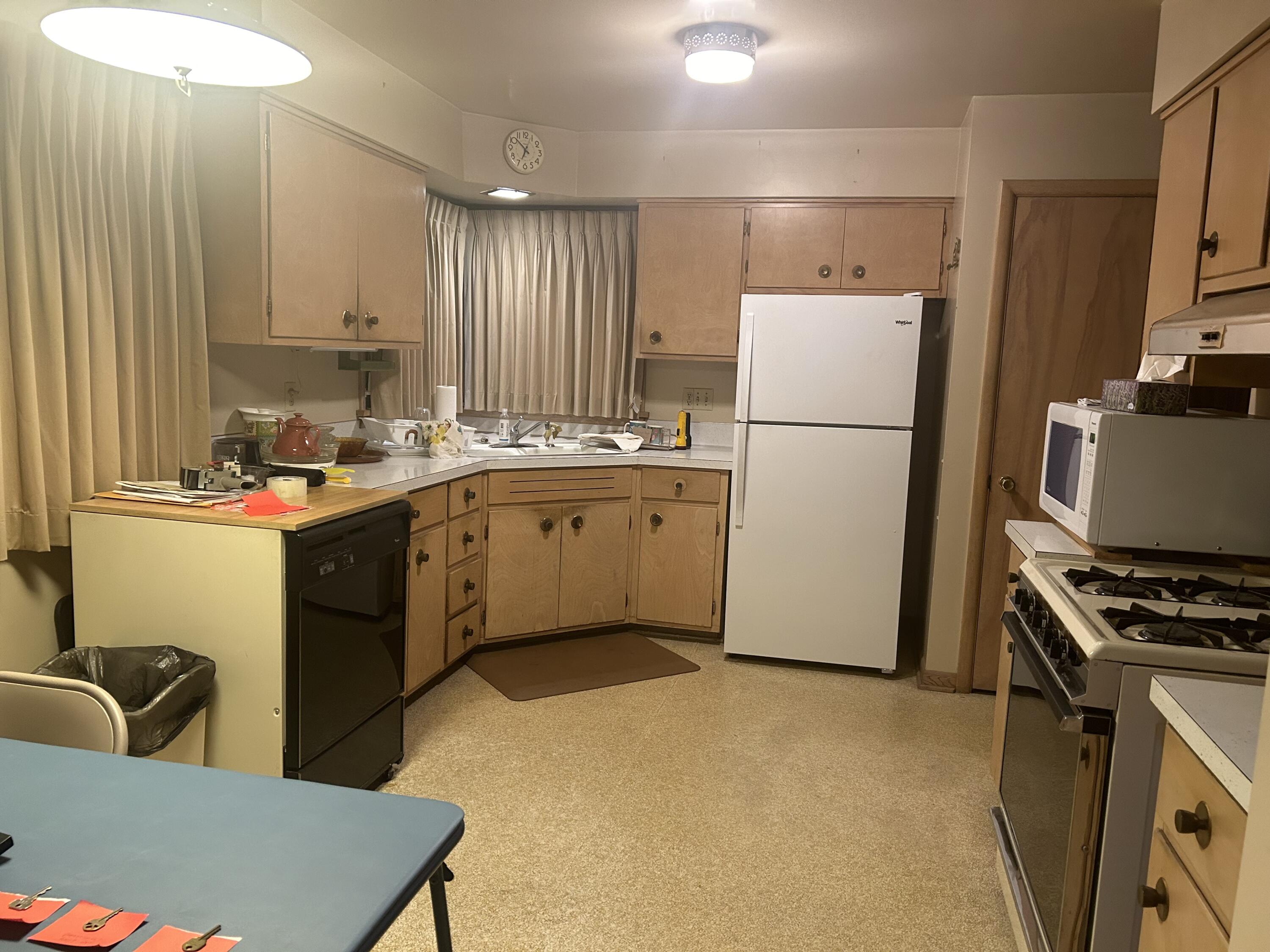 105 Golfview Road Michigan City, IN 46360 - Photo 4 of 16 3000x2250