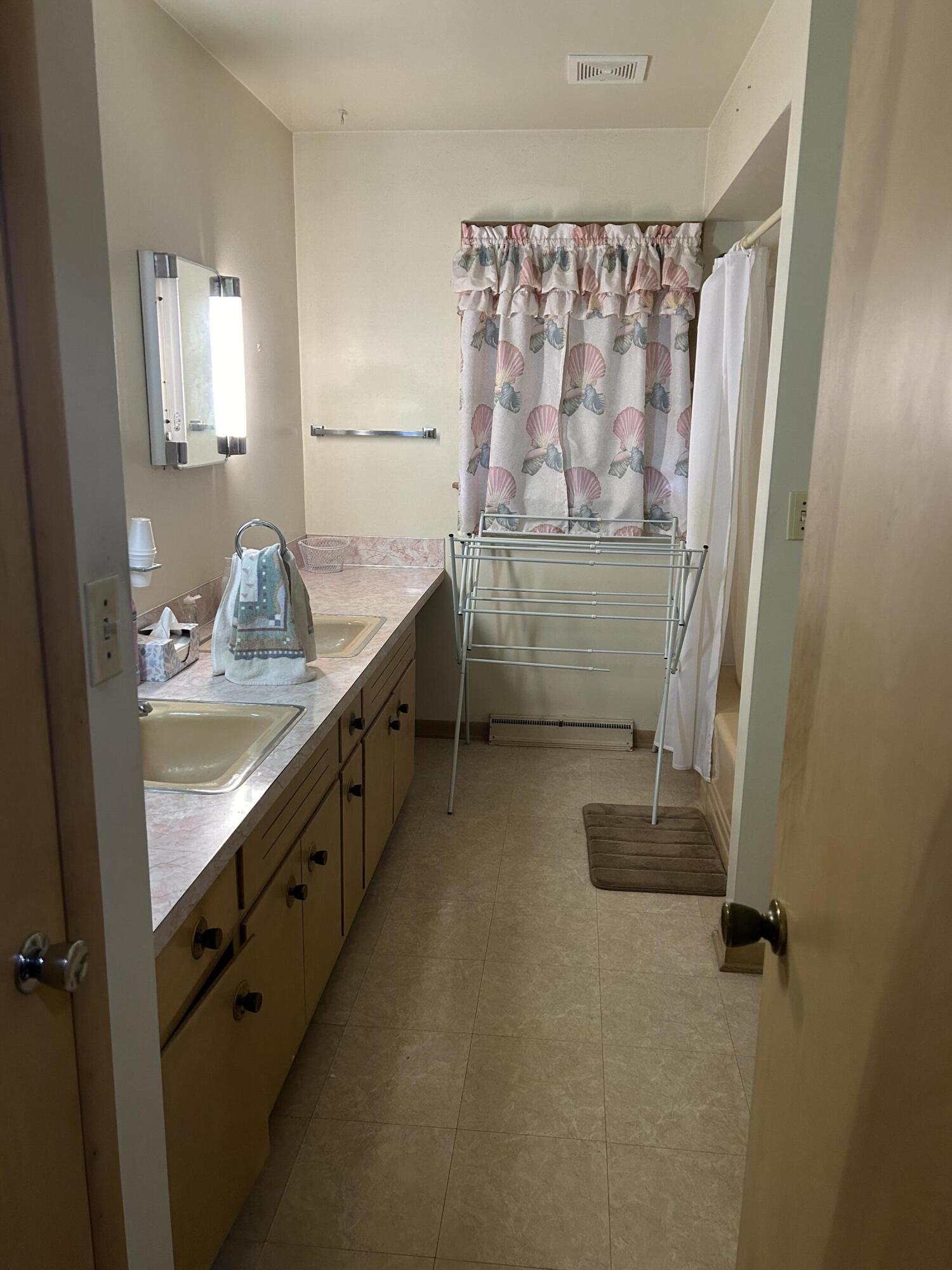 105 Golfview Road Michigan City, IN 46360 - Photo 9 of 16 1500x2000